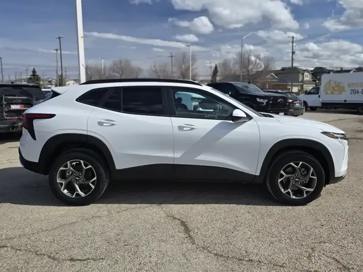 Chevrolet Trax 2026 photo 4