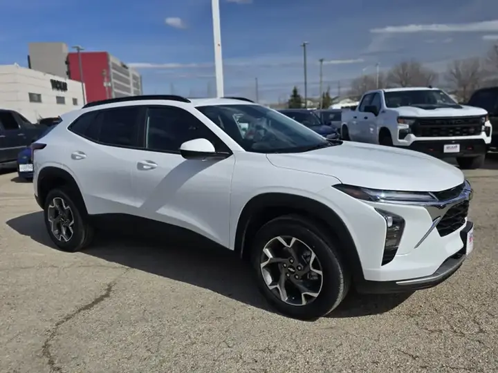 Chevrolet Trax 2026 photo 3