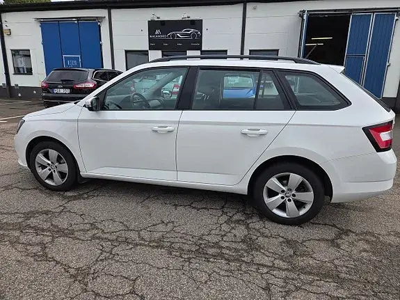 Skoda Fabia 2015 photo 5
