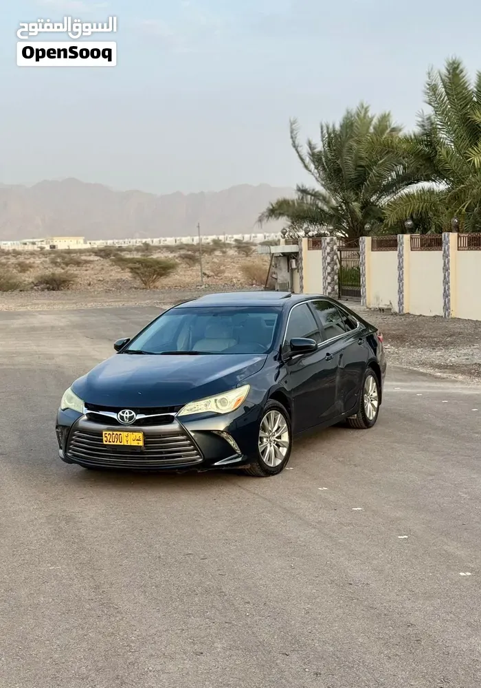 Toyota Camry 2017 photo 2