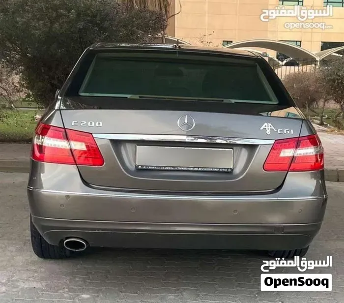 Mercedes-Benz E-Class 2010 photo 2