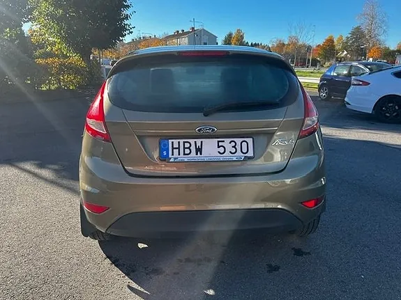 Ford Fiesta 2012 photo 4