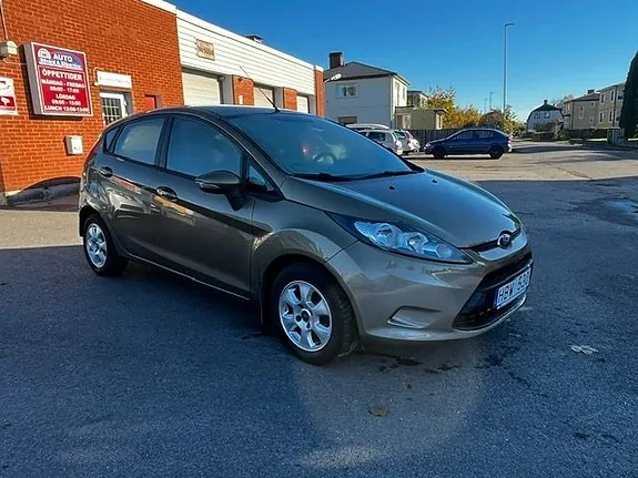 Ford Fiesta 2012 photo 5