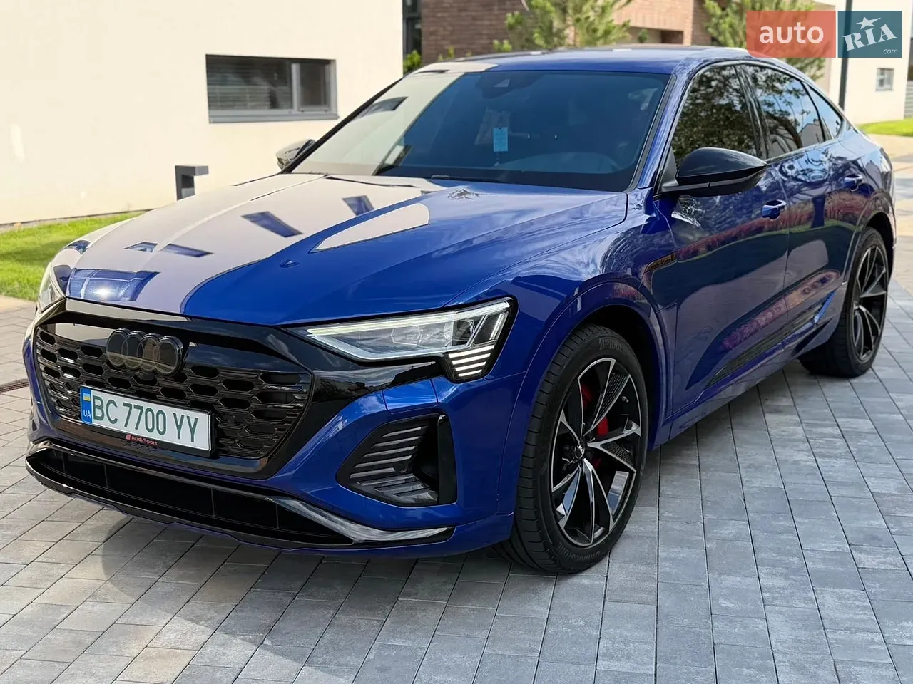 Audi Q8 E-Tron 2023 photo 3