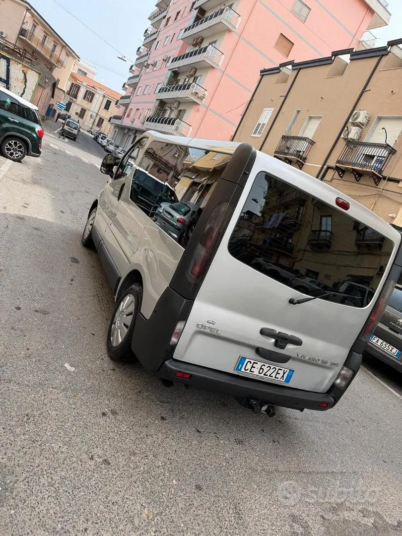 Opel Vivaro 2003 photo 3