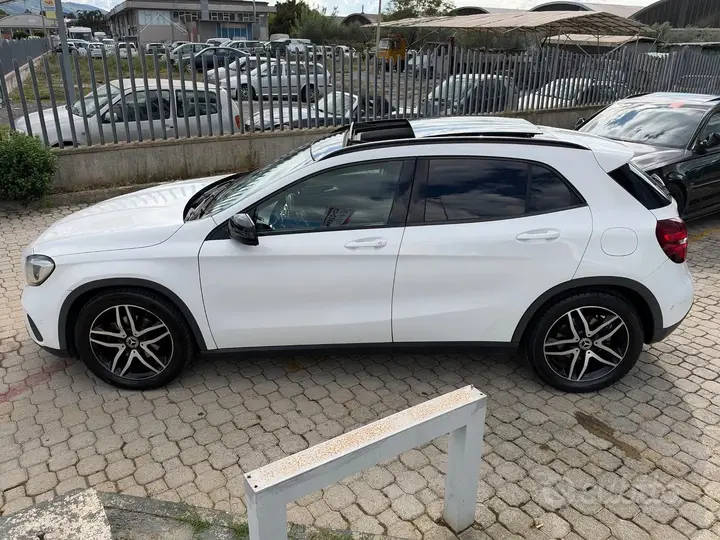 Mercedes-Benz Gla 2019 photo 2