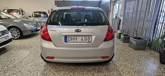 Kia Ceed 2009 photo 5