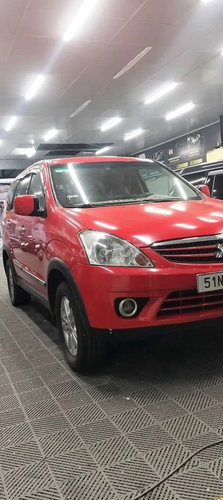 Mitsubishi Zinger