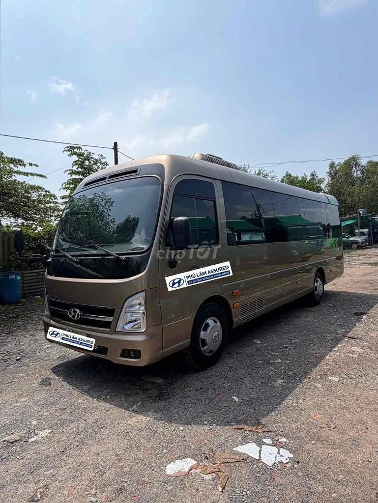 Hyundai County