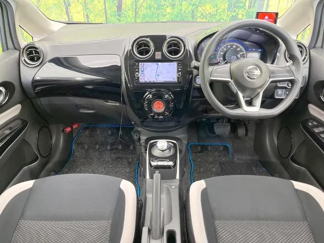 Nissan Note 2018 photo 2