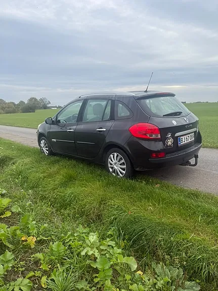 Renault Clio Iii 2012 photo 3