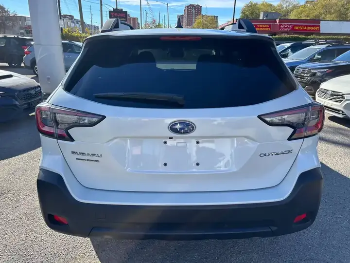 Subaru Outback 2024 photo 4