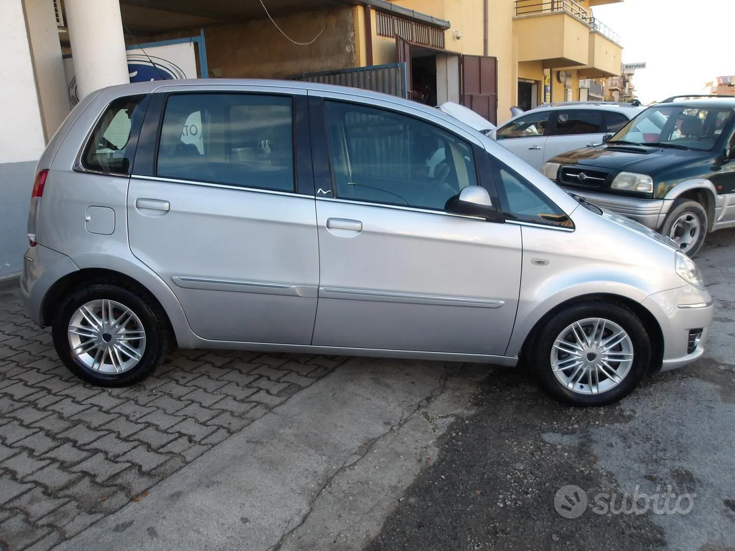 Lancia Musa 2011 photo 4