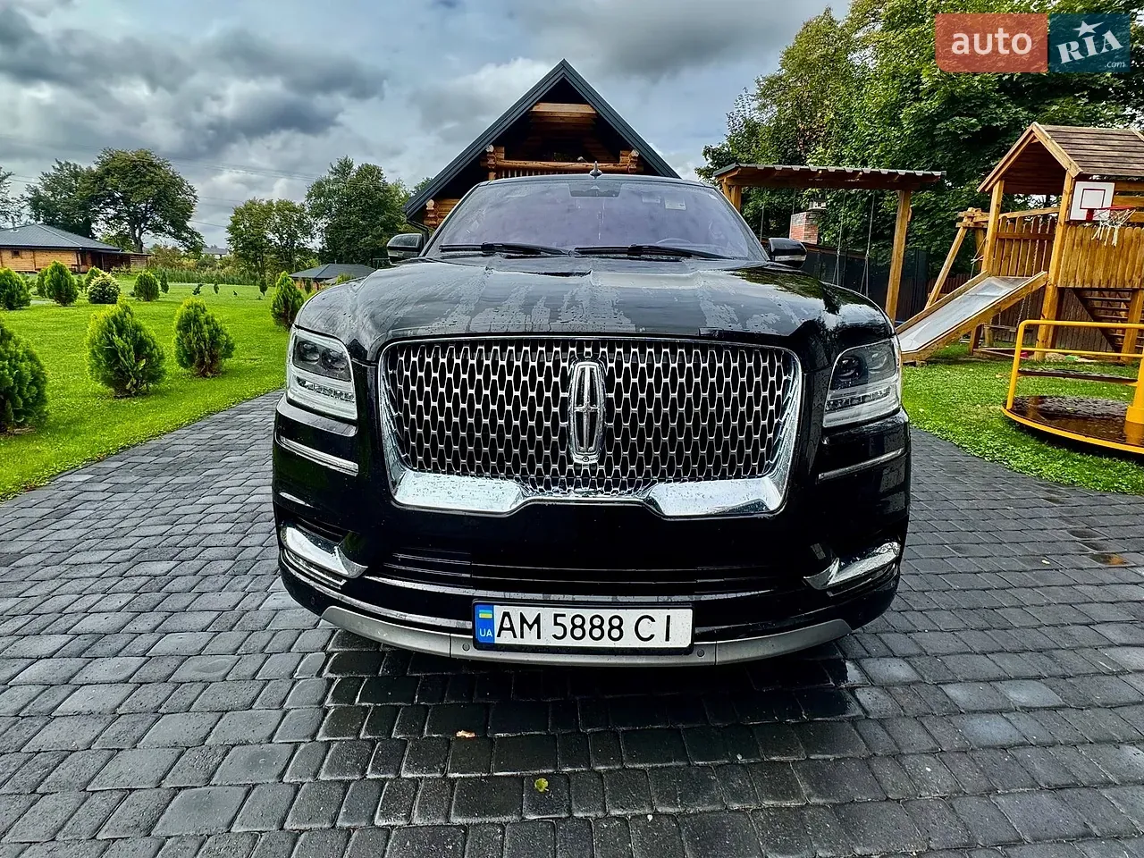 Lincoln Navigator 2018 photo 2
