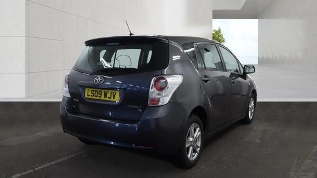 Toyota Verso 2009 photo 4