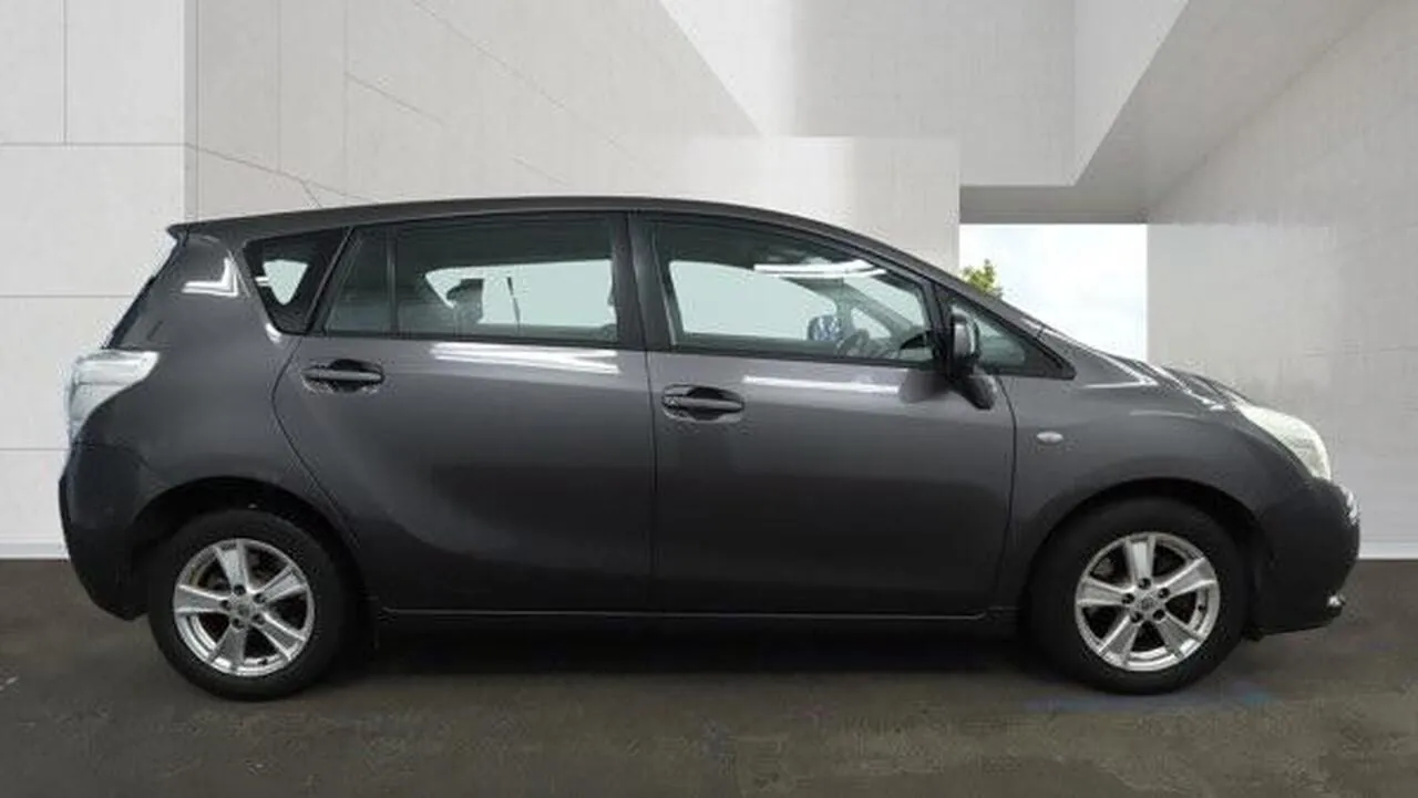 Toyota Verso 2009 photo 5