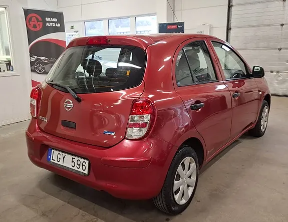 Nissan Micra 2011 photo 4