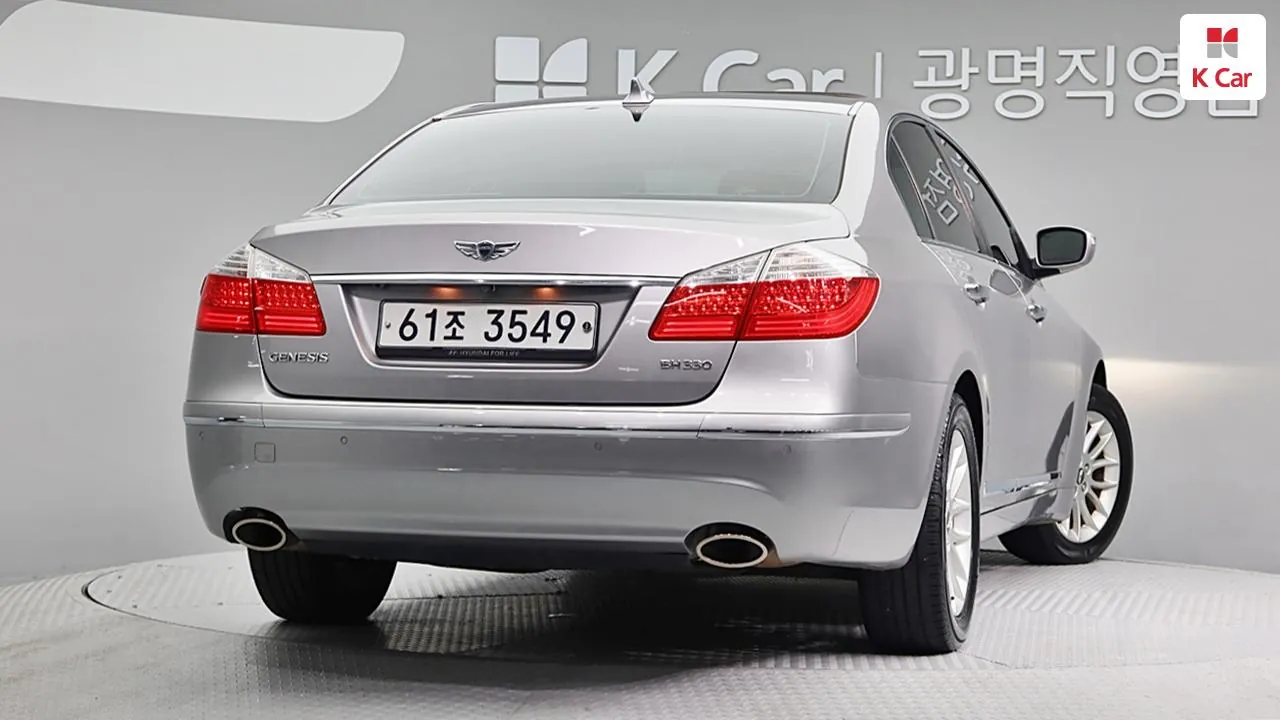Genesis G80 2011 photo 2