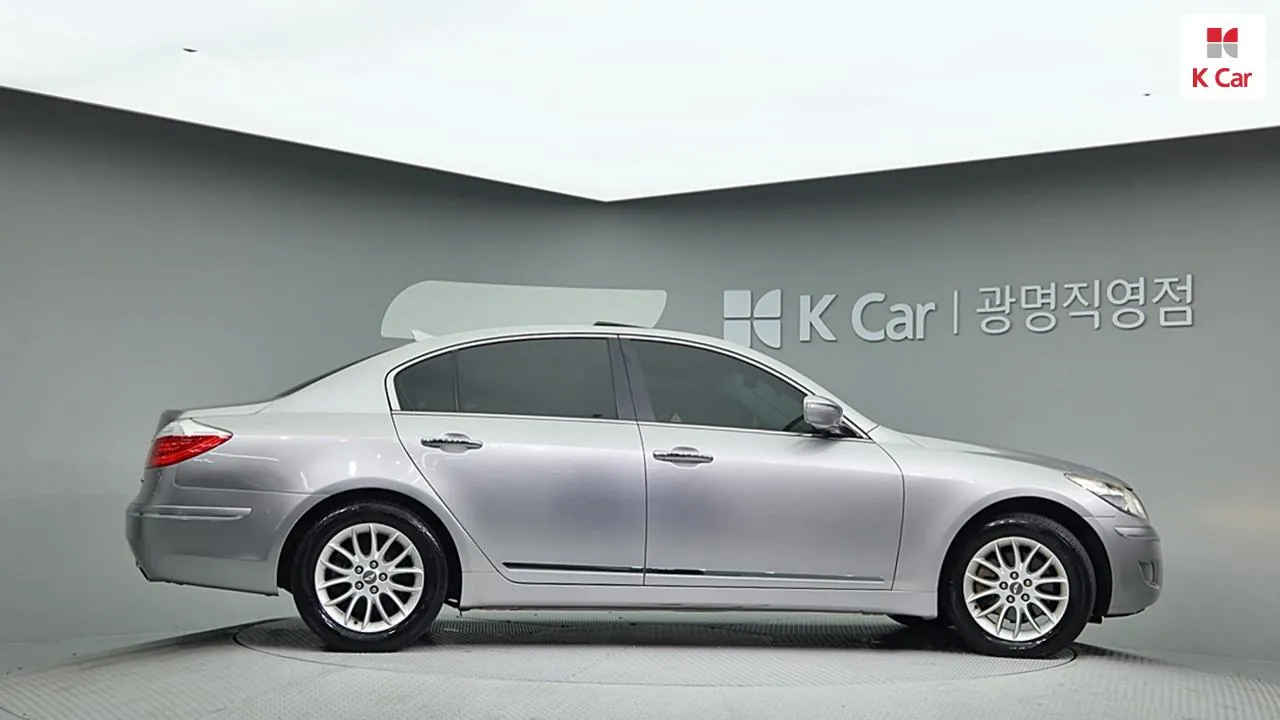 Genesis G80 2011 photo 4