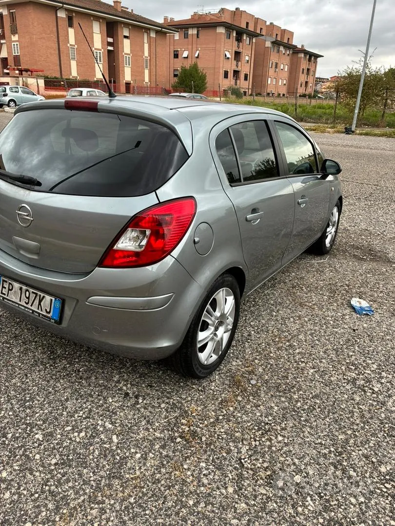 Opel Corsa 2013 photo 3