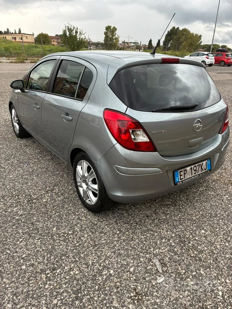 Opel Corsa 2013 photo 4