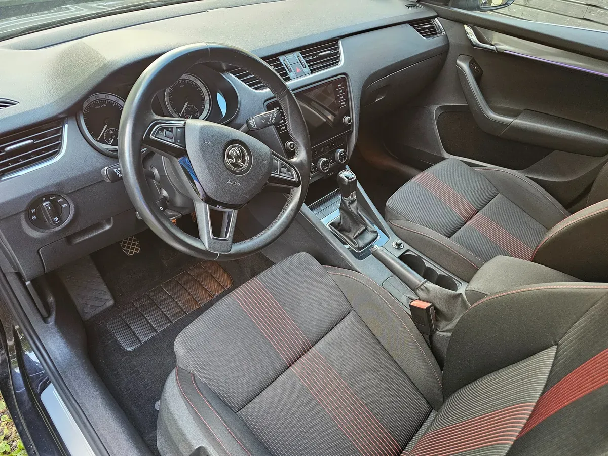 Skoda Octavia 2018 photo 2