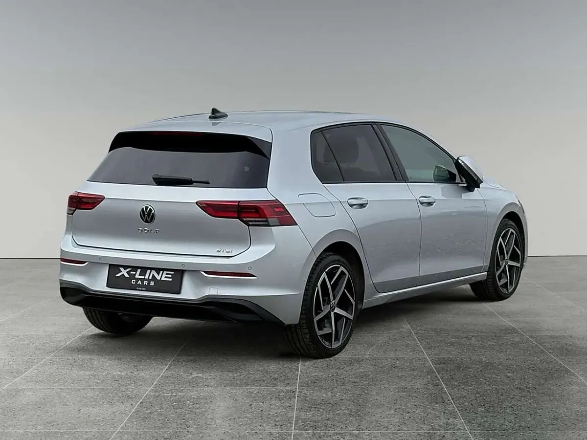 Volkswagen Golf Life 2021 photo 2