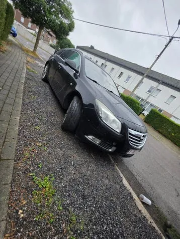 Mercedes-Benz Opel Insignia