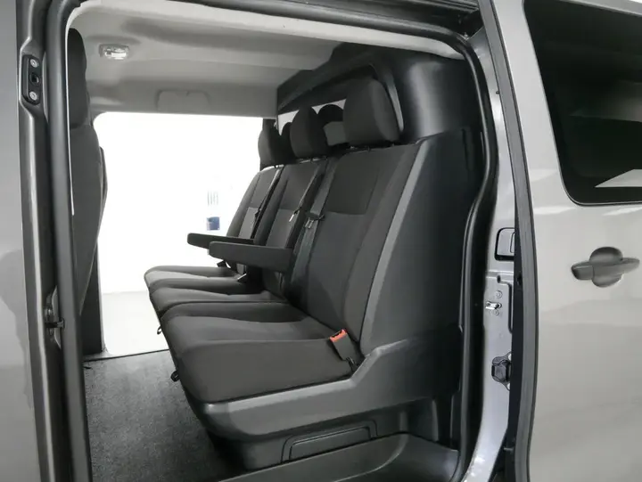 Vauxhall Vivaro 2022 photo 2