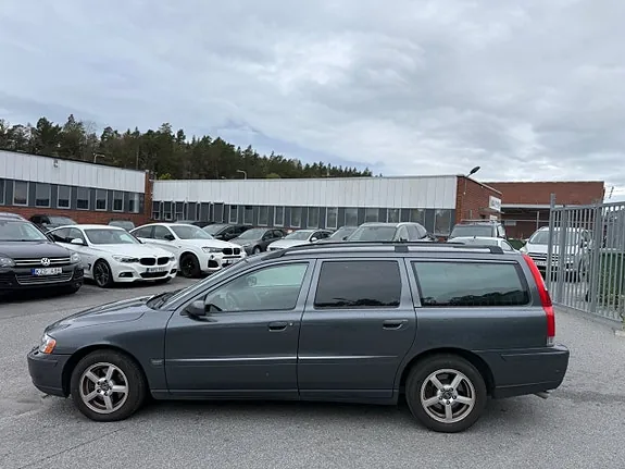 Volvo V70 2006 photo 2