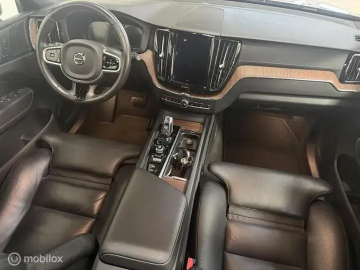 Volvo Xc60 2018 photo 3