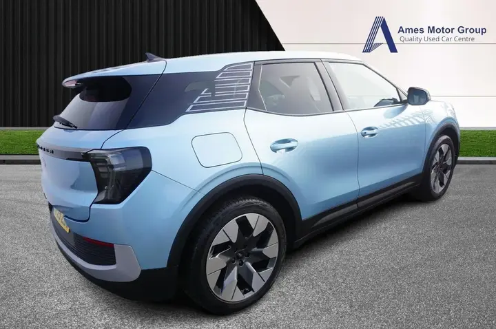 Ford Explorer 2025 photo 5