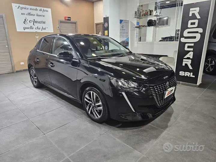 Peugeot 208 2020 photo 3