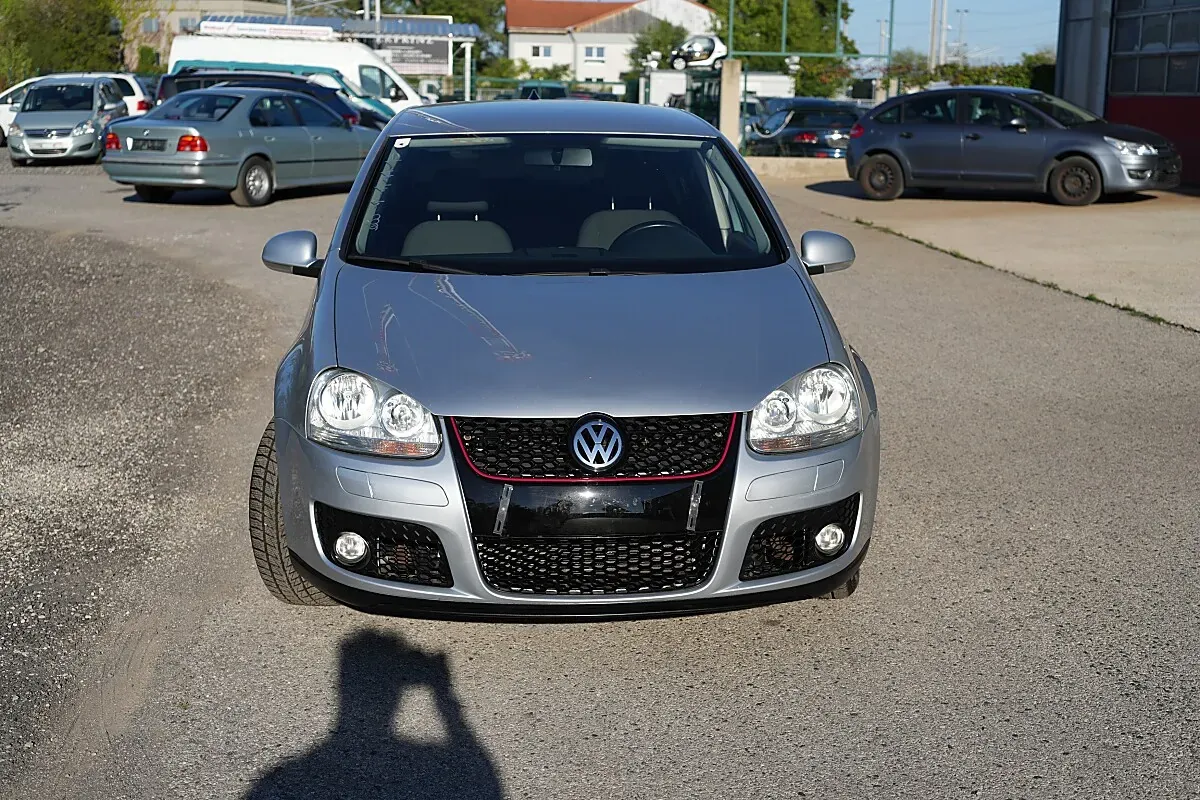 Volkswagen Golf 2007 photo 2