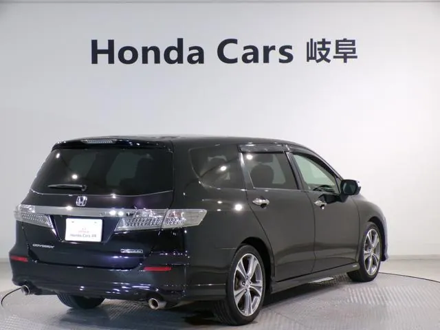 Honda Odyssey 2012 photo 2