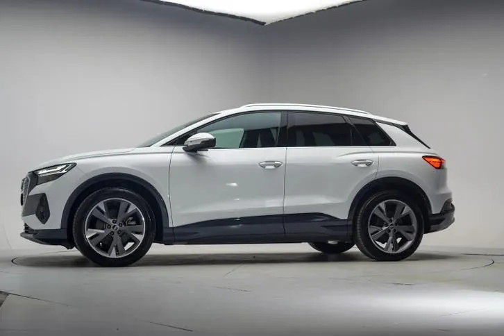 Audi Q4 E-Tron 2021 photo 2