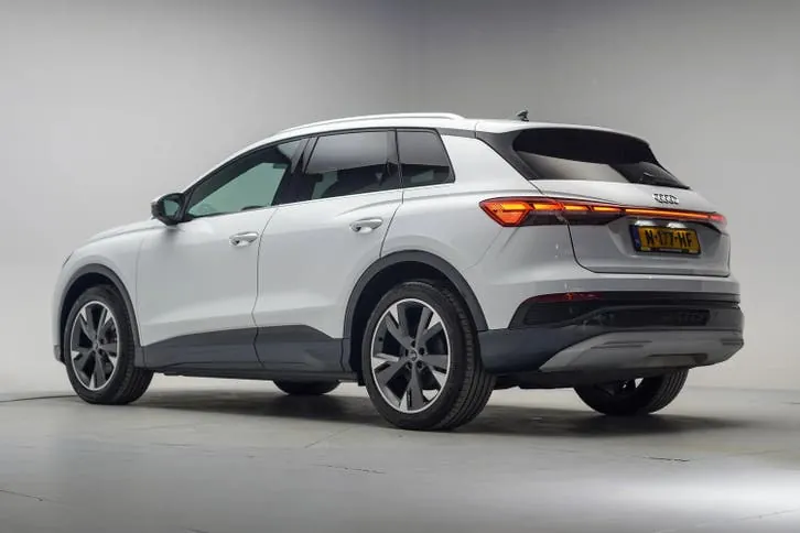 Audi Q4 E-Tron 2021 photo 3
