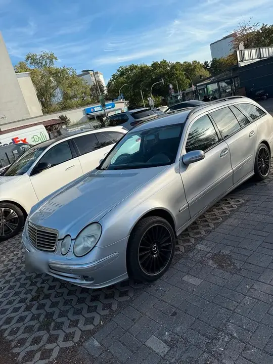 Mercedes-Benz E280