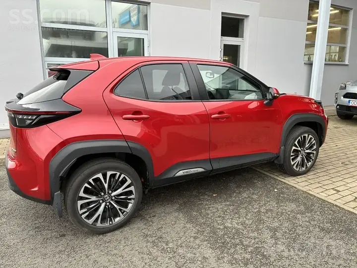 Toyota Yaris Cross 2022 photo 2