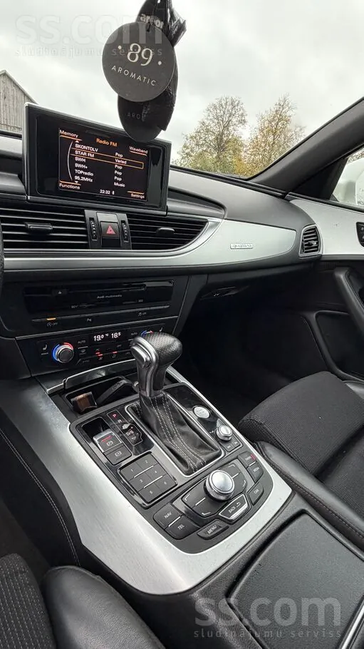 Audi A6 2012 photo 4