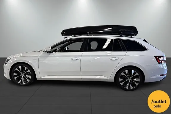 Skoda Superb 2018 photo 2