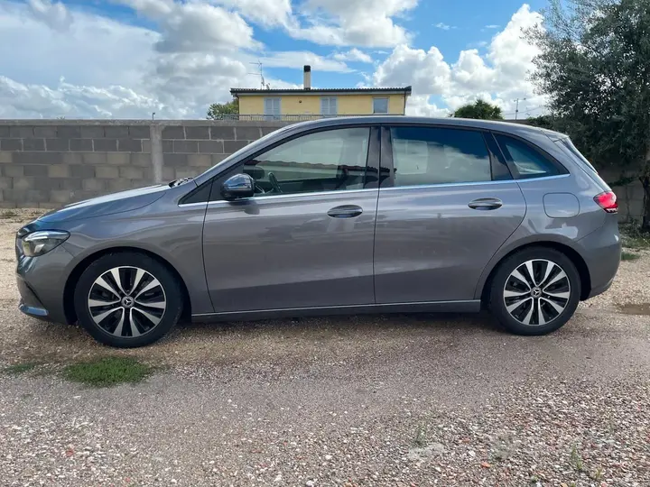 Mercedes-Benz B-Class 2021 photo 5