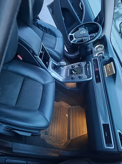 Volvo V70 2013 photo 2