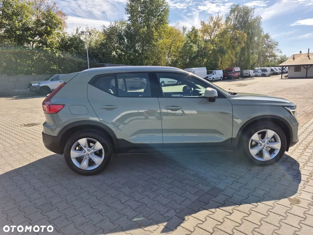 Volvo Xc 40 2023 photo 2