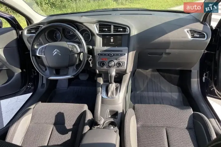 Citroen C4 2016 photo 4