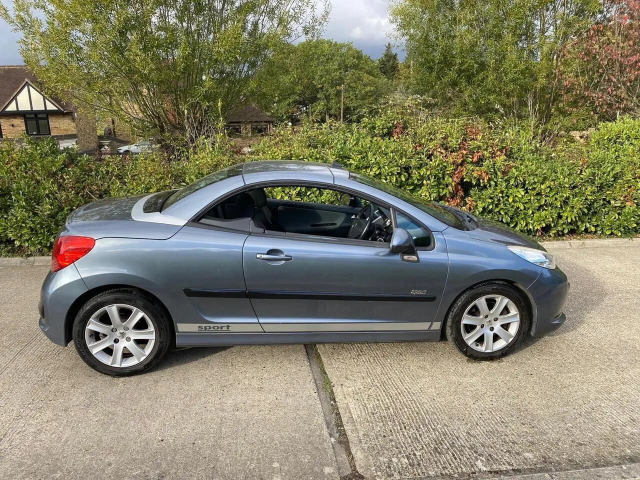 Peugeot 207 Cc 2008 photo 2