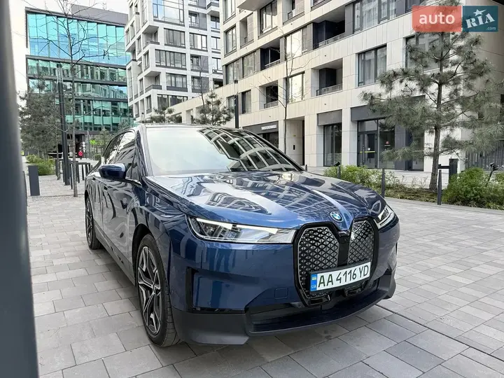 BMW Ix 2022 photo 2