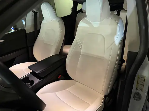 Tesla Model Y 2022 photo 2