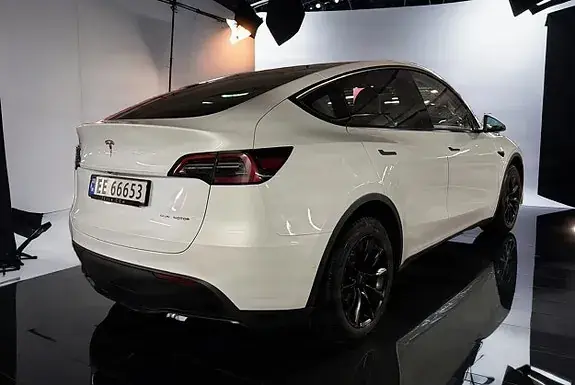 Tesla Model Y 2022 photo 5