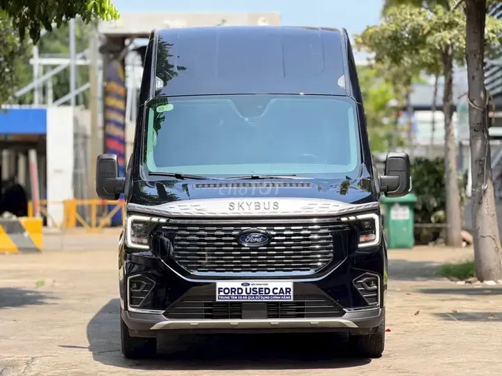 Ford Transit 2025 photo 2